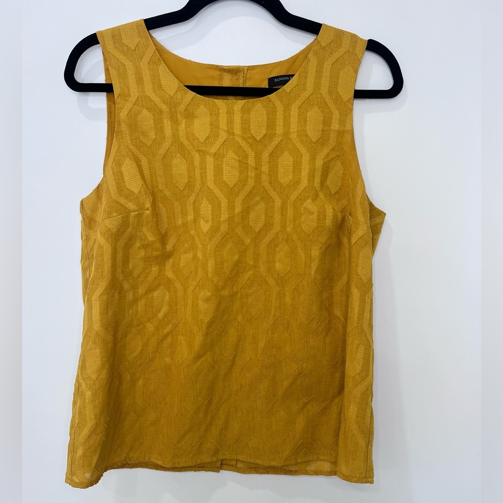 Banana Republic • Womens Mustard Yellow Textured Sleeveless Boho Top Small NWOT - Picture 3 of 10